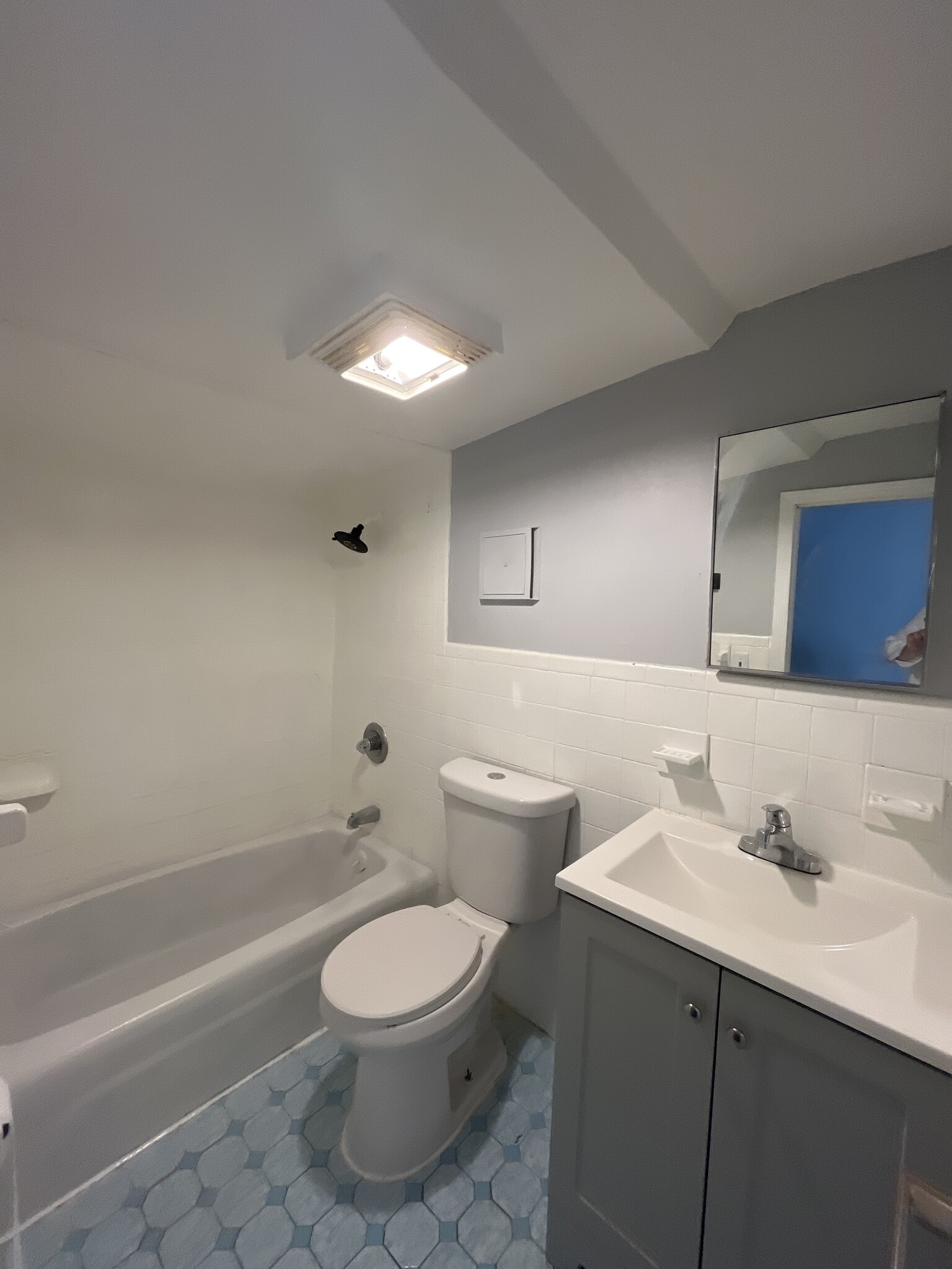 Bathroom - 105 Brown Pl