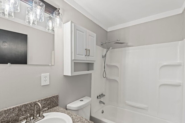 Building Photo - 934 Garibaldi St SW