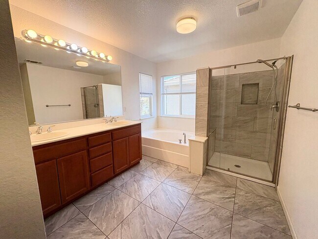 Building Photo - 5454 Gold Creek Cir