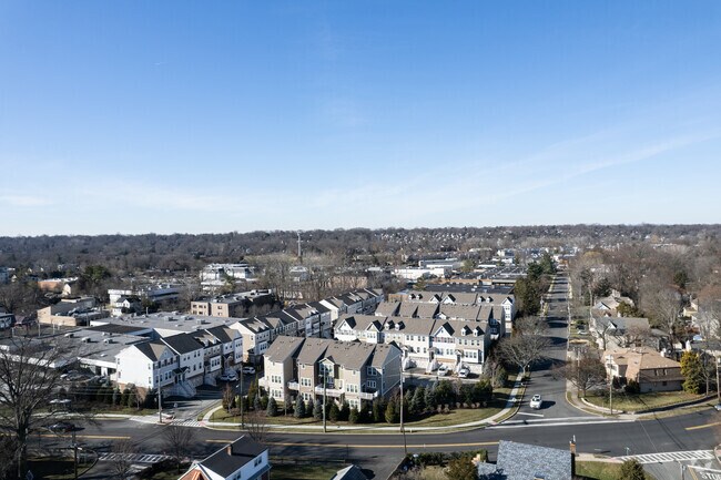 Aerial Photo - Gables at Woodcliff Lake