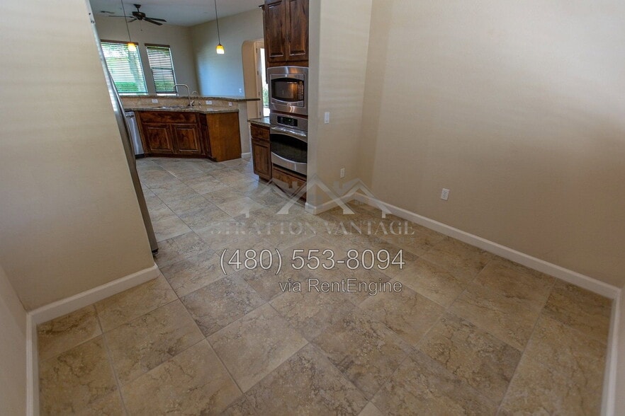 Building Photo - 4700 S Fulton Ranch Blvd