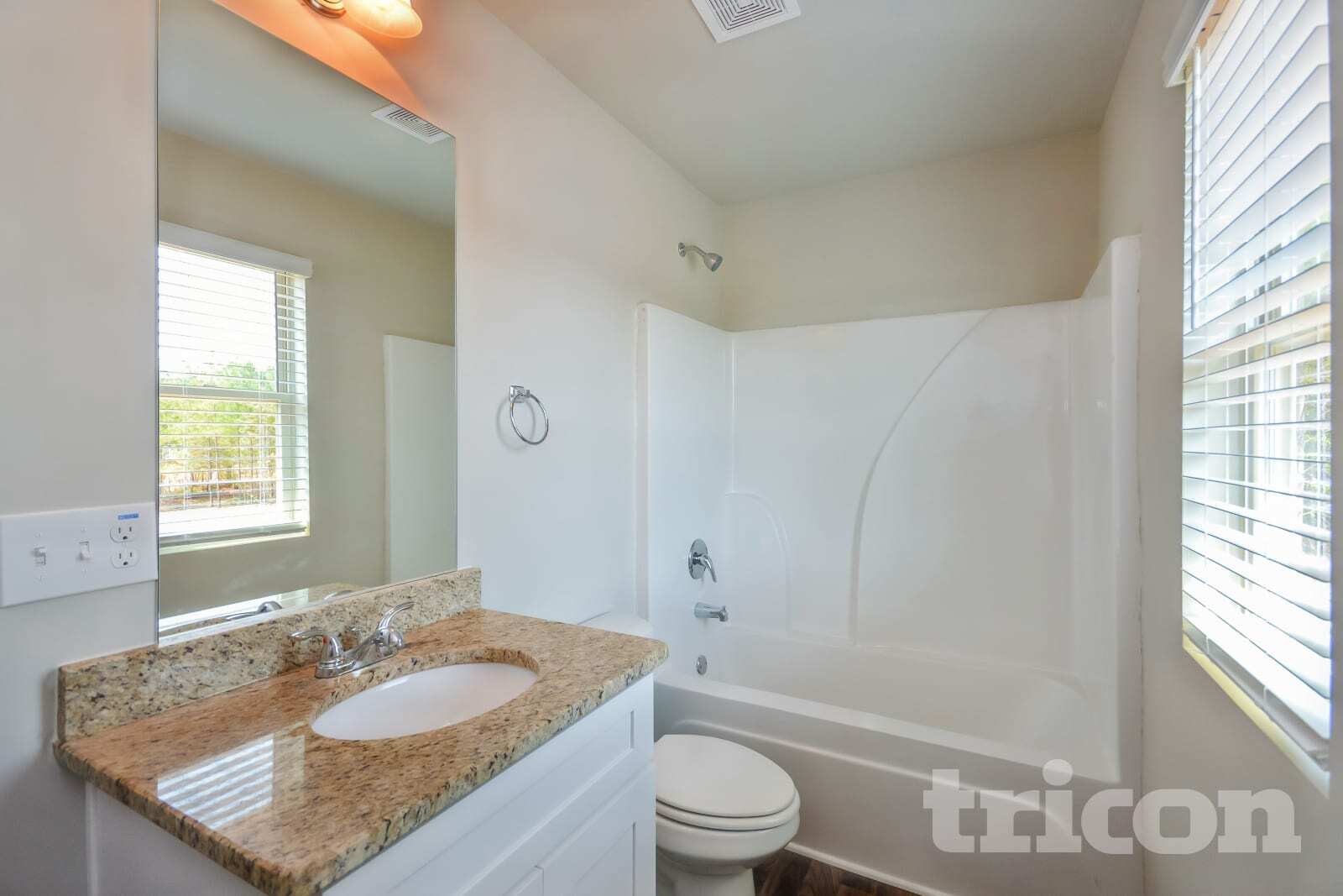 Building Photo - 35 Ascott Trace
