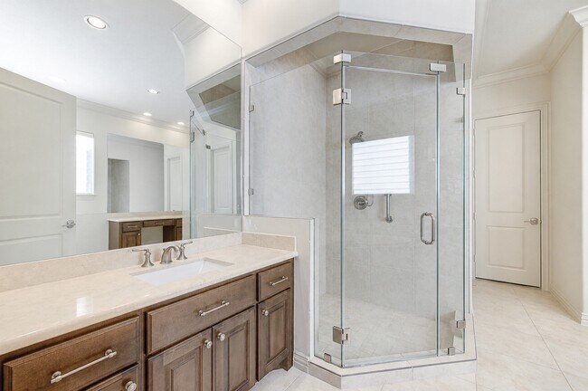 Building Photo - 2422 Camden Creek Ln