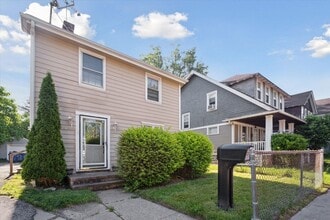 Building Photo - 1349 W 87th St