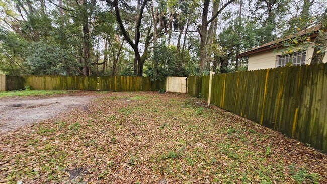 Building Photo - 3912 Robert C Weaver Dr