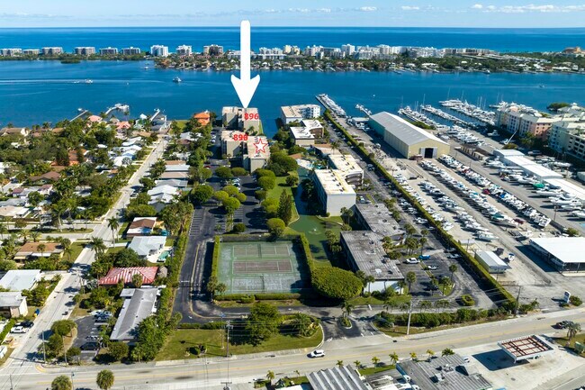 Building Photo - 890 N Federal Hwy