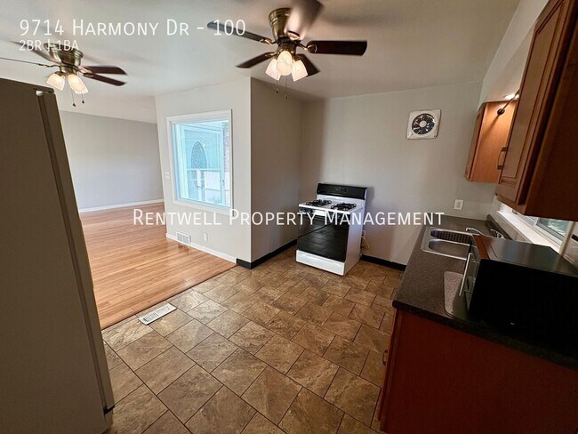 Building Photo - 9714 Harmony Dr