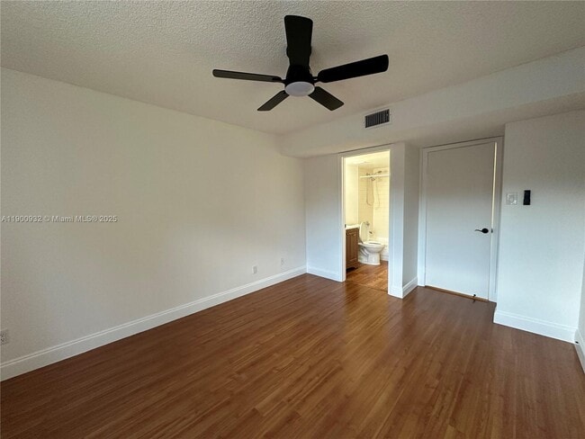 Building Photo - 10421 SW 157th Pl