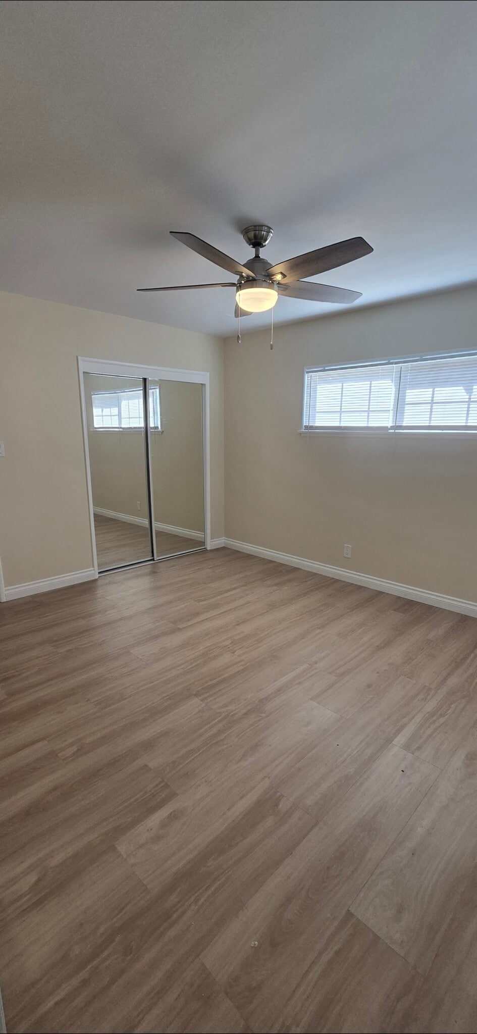 Building Photo - 20533 Stagg St