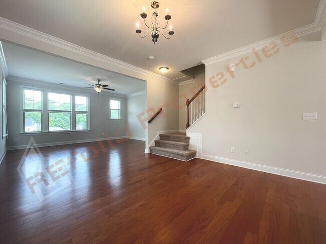 Building Photo - Brand New Carpet and Fresh Paint! Charming...