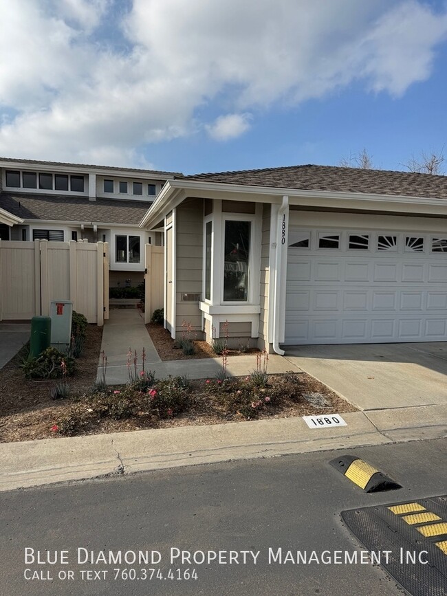 Building Photo - Shadowridge Home on Golf Course