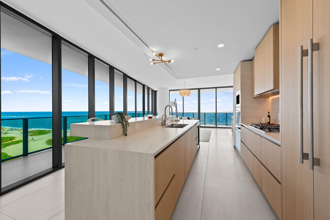 Building Photo - 900 N Ocean Blvd