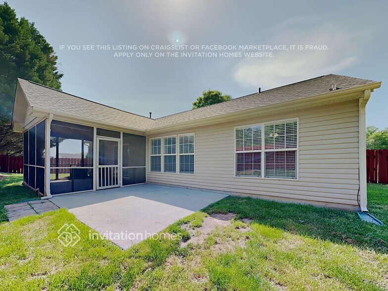 Building Photo - 8402 Angwin Pl