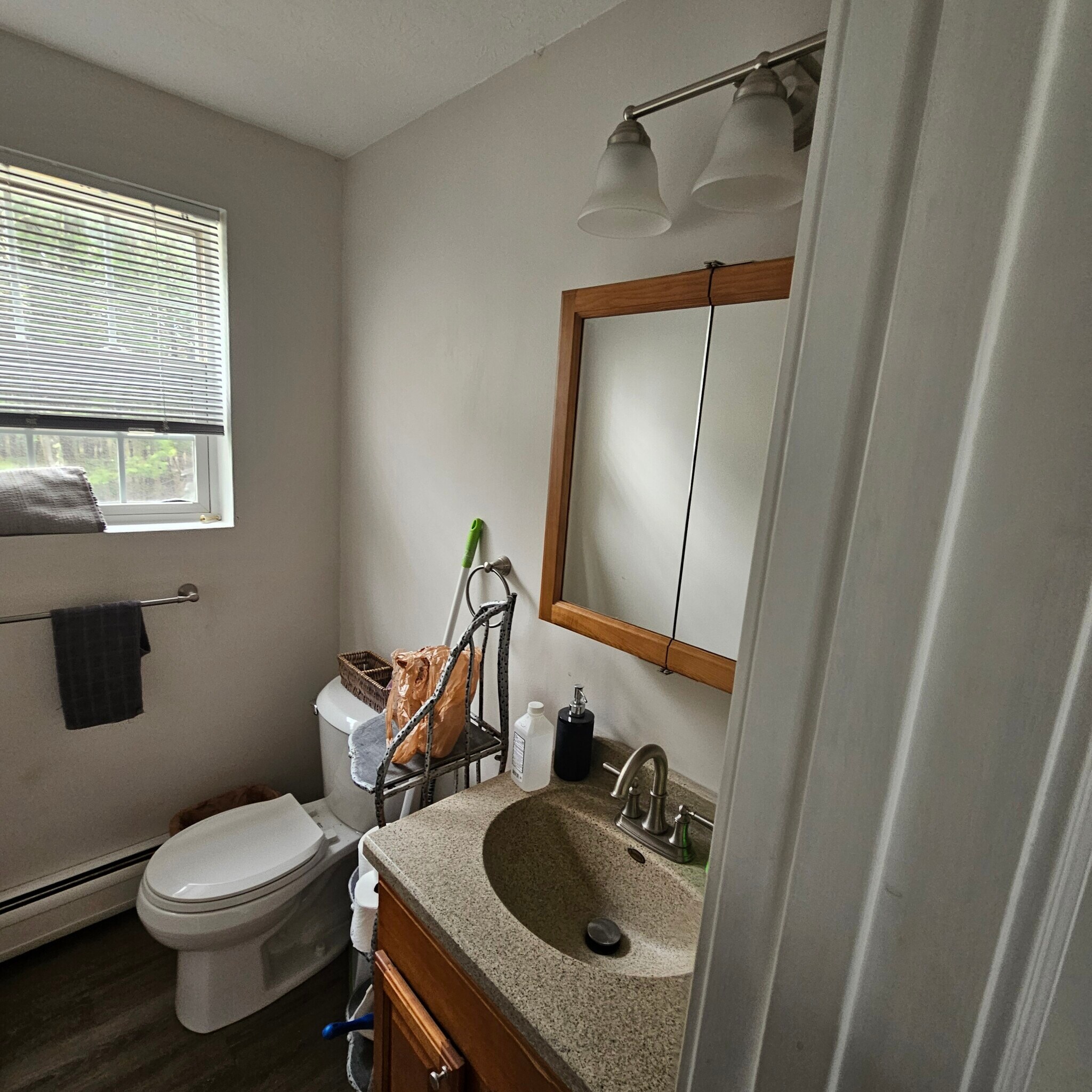 Building Photo - 137B Highrock Rd