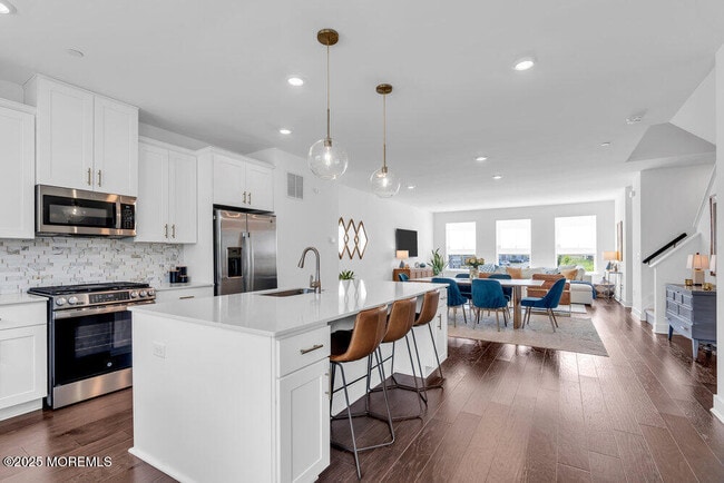 Building Photo - 63 Bataan Ave