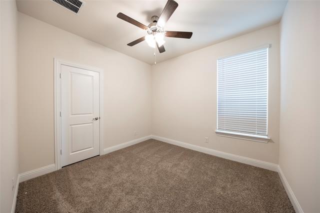 Building Photo - 1530 Lake District Dr