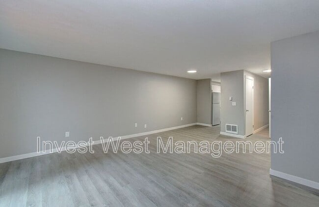 Building Photo - 224 NW 12th Ave