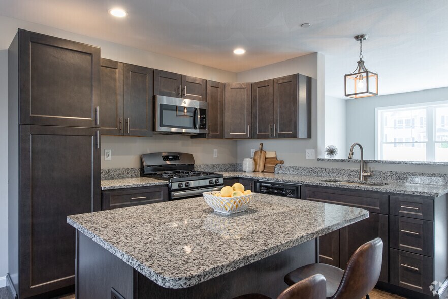 3BR, 1.5BA - 1320 sf - The Timbers