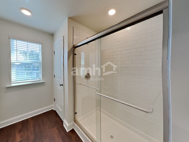 Building Photo - 11126 Hazel Gdns Dr