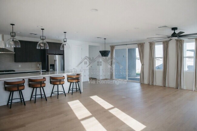 Building Photo - 10262 E Utah Ave