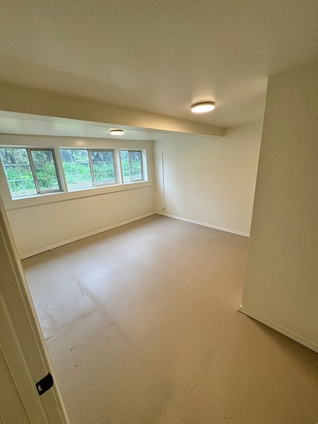 Building Photo - 18-1692 Volcano Rd. Mountain View, HI 96771