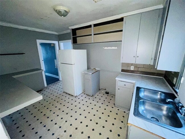 Building Photo - 2000 Cherry St