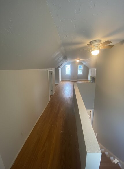 Building Photo - 15917 Corkhill Rd