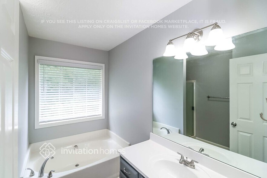 Building Photo - 2643 Abbots Glen Dr NW