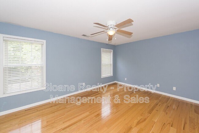 Building Photo - 112 Tanglewood Cir