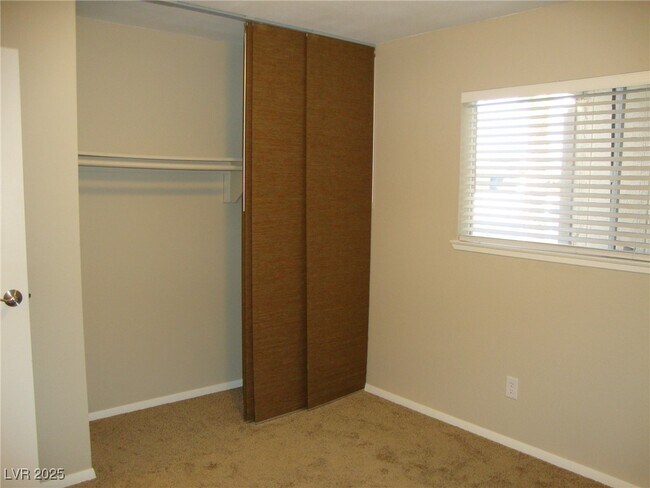 Building Photo - 3009 N Crawford St