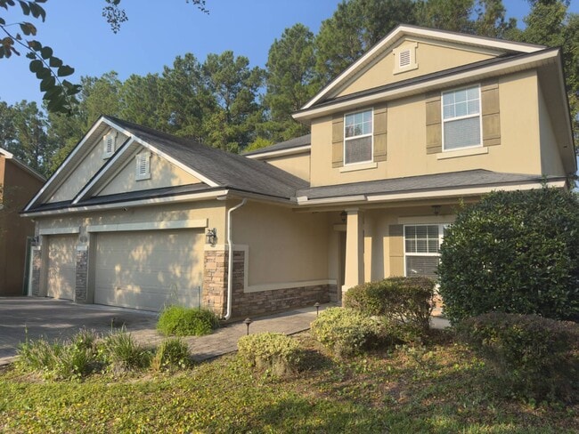 Building Photo - 15 Hunters Hollow Ct