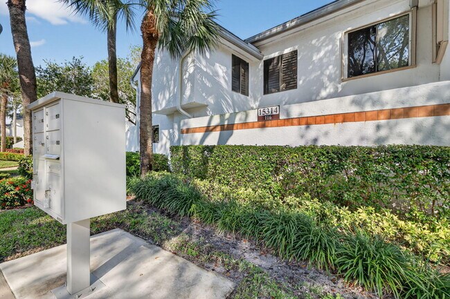 Building Photo - 15314 Strathearn Dr