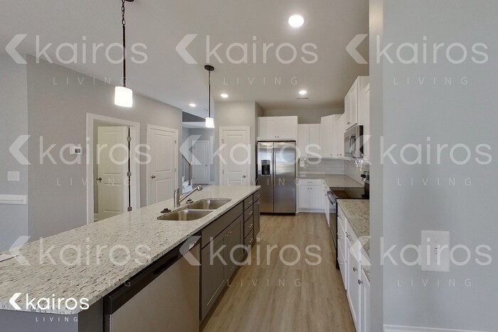 Building Photo - 3717 Oak Leaf Way