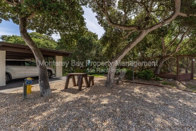 Building Photo - 500 Glenwood Cir