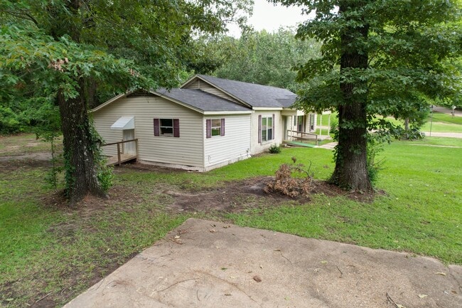 Building Photo - 194 Ouachita 54