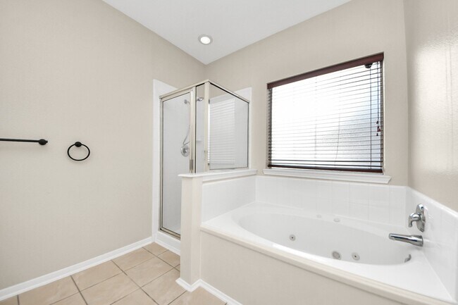 Building Photo - 17303 Quiet Grove Ln