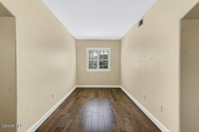 Building Photo - 406 Granite Hills St