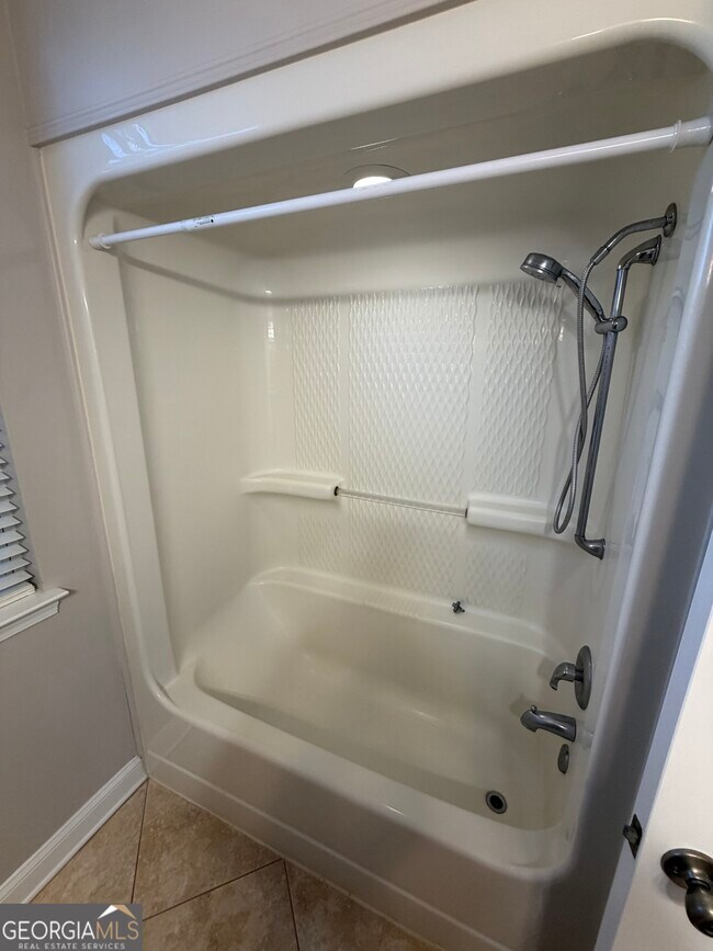 Building Photo - 108 Heron's Nest Cir