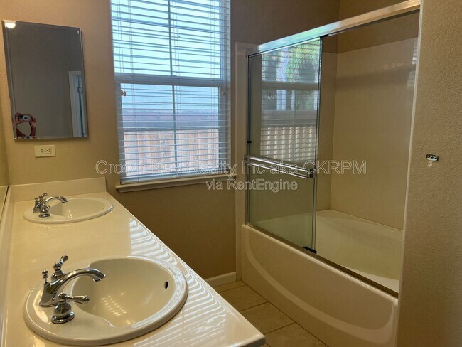 Building Photo - 4725 Dandelion Loop