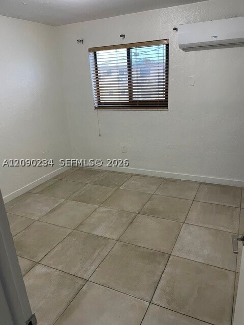 Building Photo - 4444 SW 67th Ave