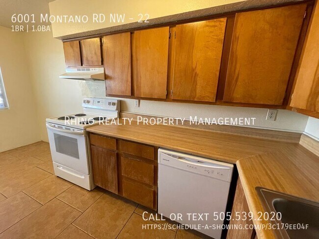 Building Photo - 6001 Montaño Rd NW