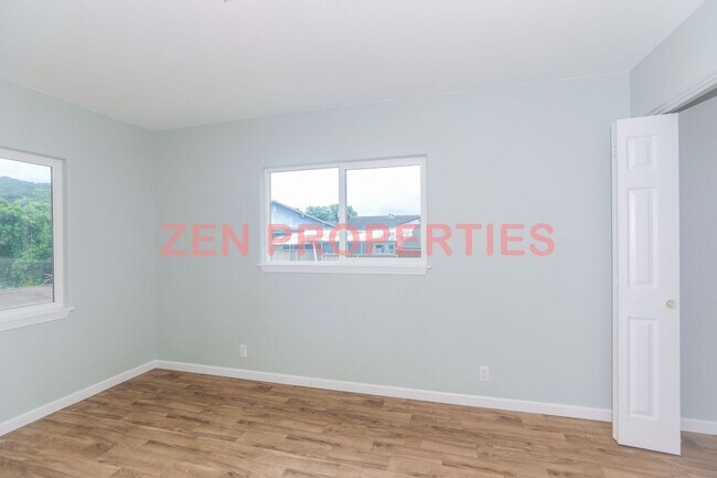 Building Photo - 47-372-372 Kapehe St