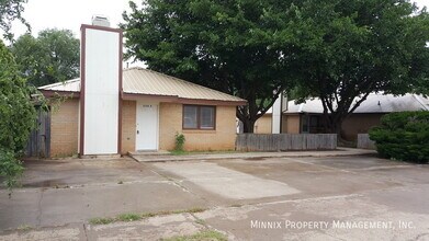 Building Photo - 8208 Vernon Ave