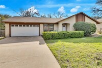Building Photo - 4009 Biscay Dr