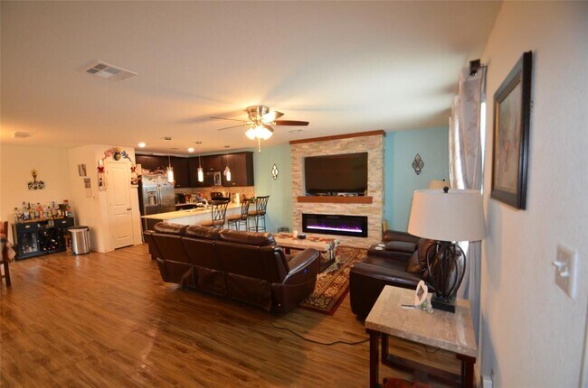 Building Photo - 13706 Mussel Rn