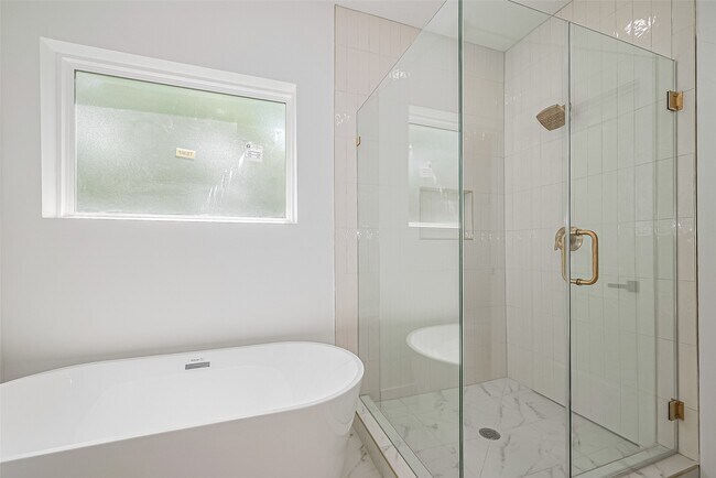 Building Photo - 6021 Maybell St