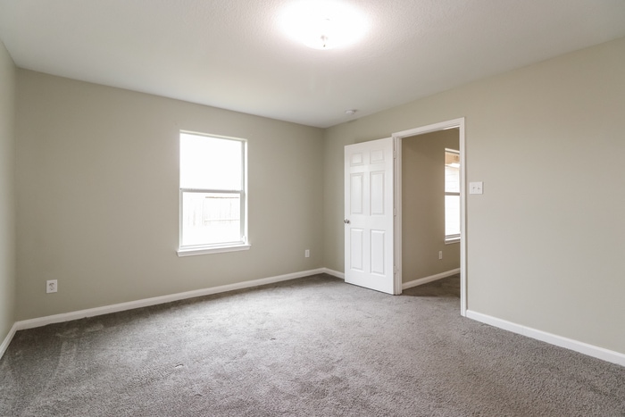 Building Photo - 4810 Tulip Trail Ln