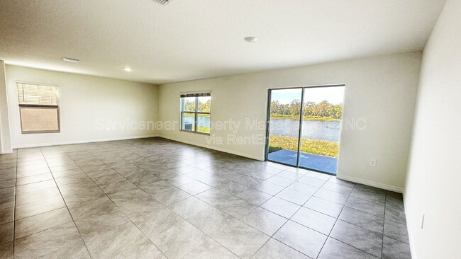 Building Photo - 2926 Rock Sound St