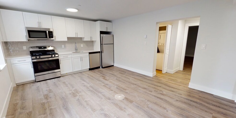 Building Photo - 211 Park Dr