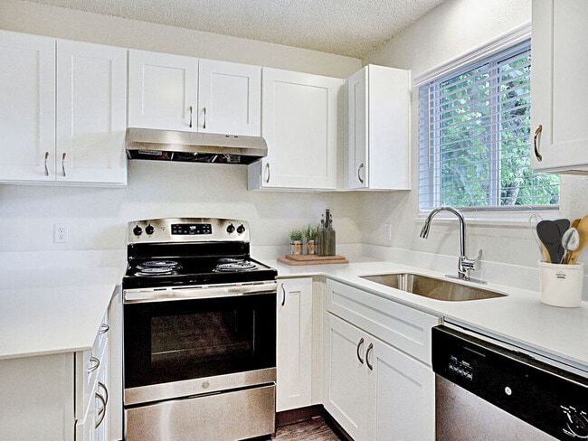 Kitchen Sunset Station Apartments Portland Oregon - Sunset Station Apartments